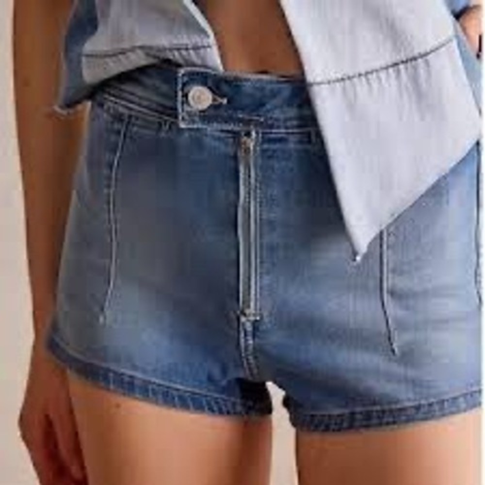 We The Free People Womens Blue Denim High Rise Exposed Zip Shorts Size 27